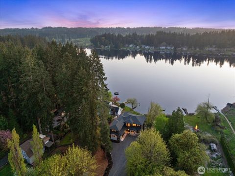 Photo of 17333 191st Avenue NE, Woodinville, WA 98072 (MLS # 2513367)