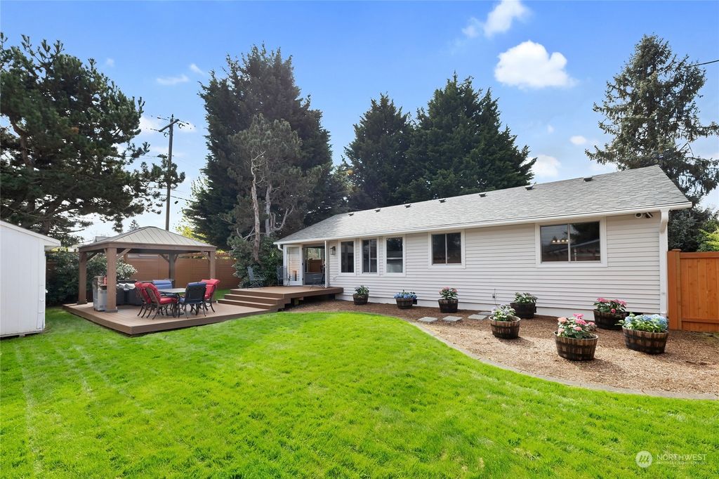 Photo of 8810 55th Avenue NE, Marysville, WA 98270 (MLS # 2301006)