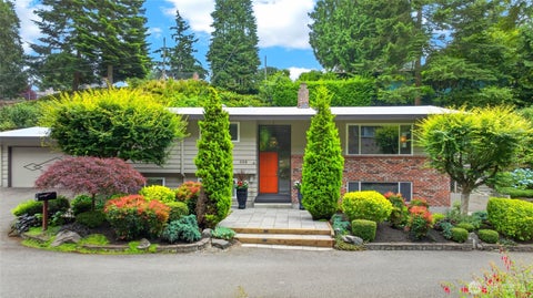 Photo of 509 NW 178th Place, Shoreline, WA 98177 (MLS # 2562872)