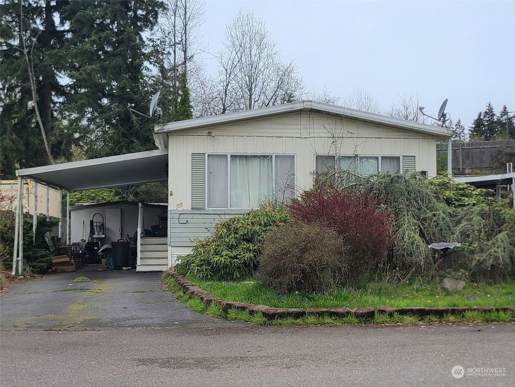 Photo of 5220 176th Street SW #23, Lynnwood, WA 98037 (MLS # 2137340)