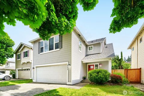 Photo of 23433 SE 243rd Street, Maple Valley, WA 98038 (MLS # 2539387)