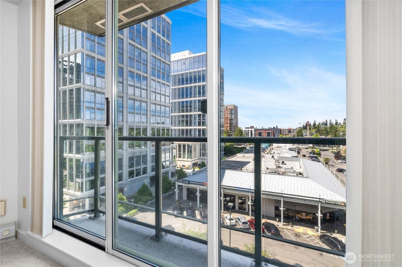 1100 106th Avenue NE 609