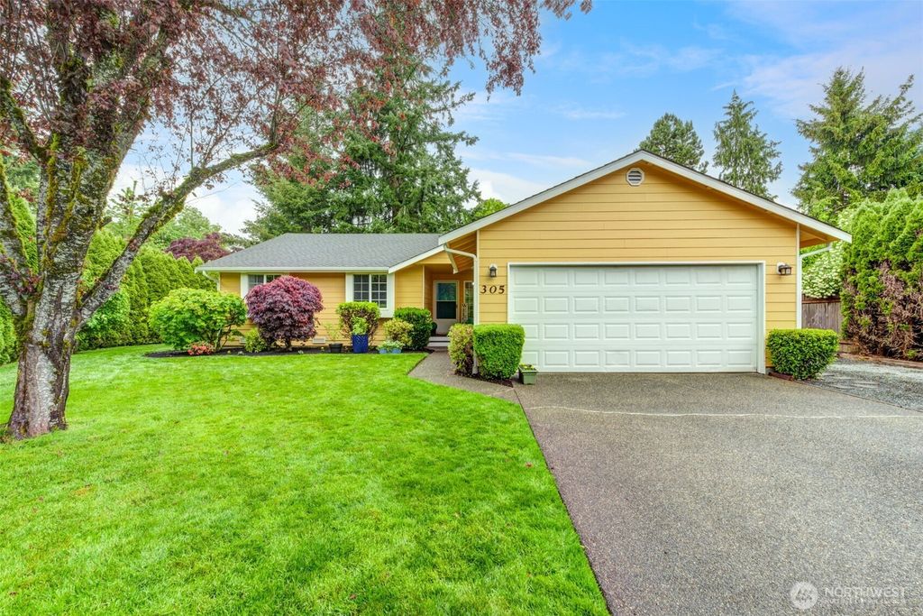 Photo of 305 Vista Court, Granite Falls, WA 98252 (MLS # 2374961)