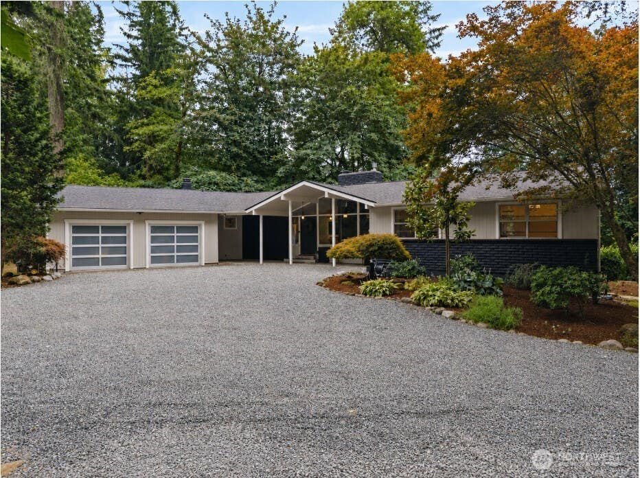 Photo of 26415 SE 154th Place, Issaquah, WA 98027 (MLS # 2570073)