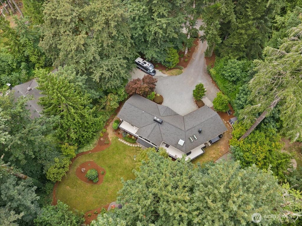 Photo of 26415 SE 154th Place, Issaquah, WA 98027 (MLS # 2570073)