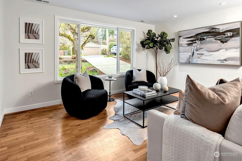 Photo of 12641 NE 104th Street, Kirkland, WA 98033 (MLS # 2223741)