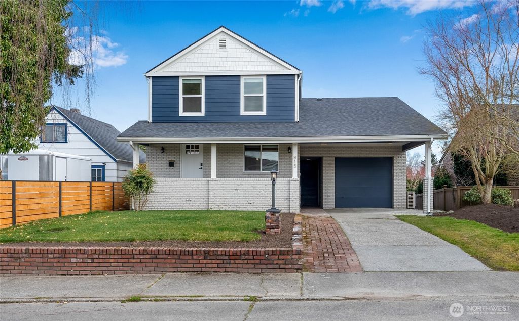 Photo of 815 Hoyt Avenue, Everett, WA 98201 (MLS # 2343091)