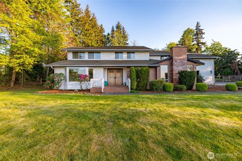 Photo of 3700 E Fir Street, Mount Vernon, WA 98273 (MLS # 2493630)