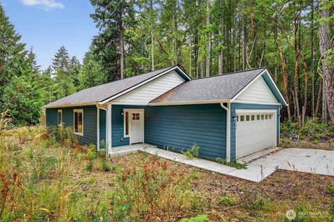 8912 126TH Avenue Ct Anderson Island WA 98303