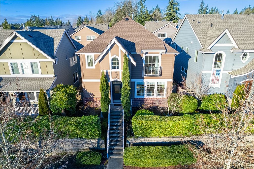 Photo of 16214 SE 139th Court, Renton, WA 98059 (MLS # 2320809)