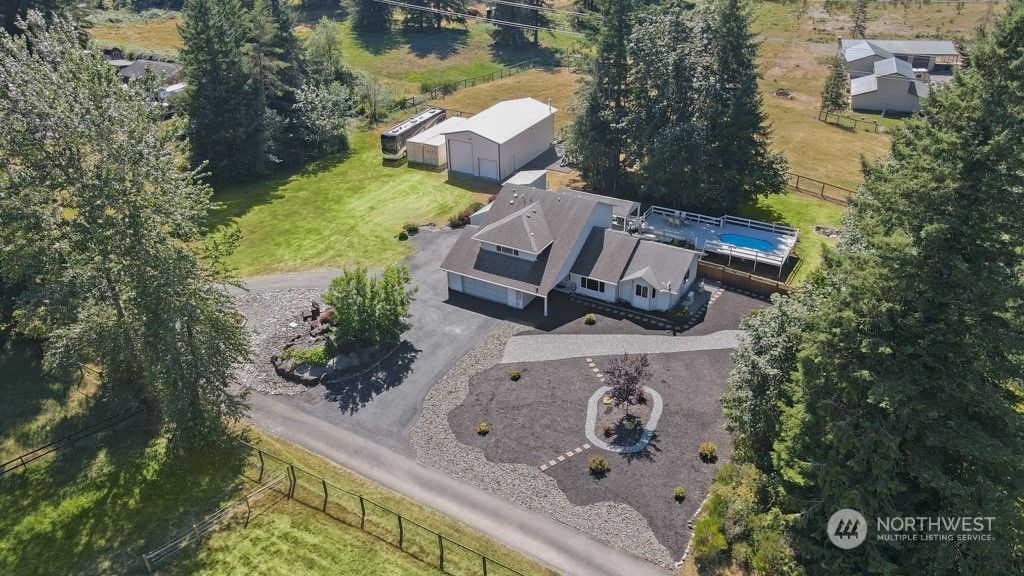 Photo of 37911 300th Avenue SE, Enumclaw, WA 98022 (MLS # 2032613)