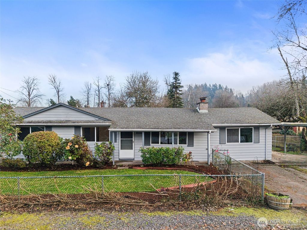 Photo of 14922 134th Avenue SE, Renton, WA 98058 (MLS # 2413496)