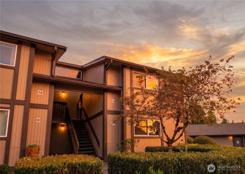 Photo of 4715 176th Street SW #E12, Lynnwood, WA 98037 (MLS # 2522310)