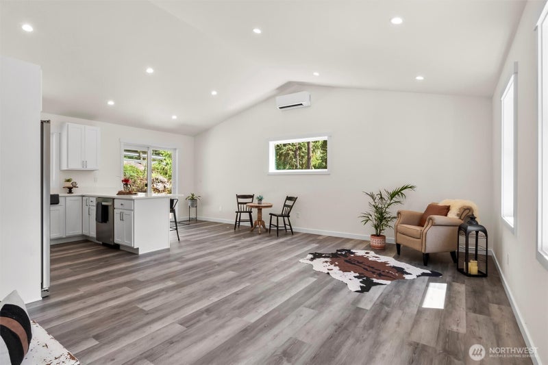 8668 Bell Court
