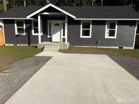 Photo of 8668 Bell Court, Maple Falls, WA 98266 (MLS # 2572255)
