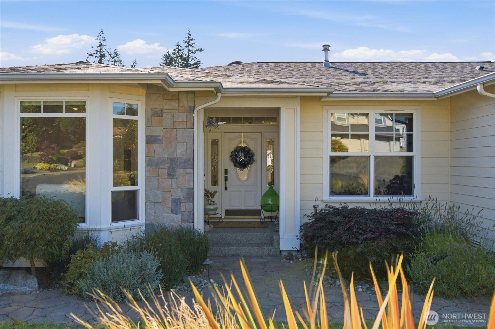 6086 Kingfisher Court