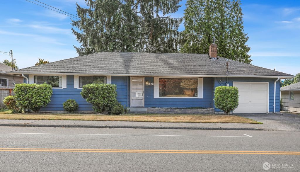 Photo of 5626 Beverly Lane, Everett, WA 98203 (MLS # 2419326)