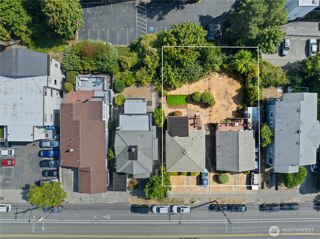 Photo of 1722 Dexter Avenue N, Seattle, WA 98109 (MLS # 2583599)
