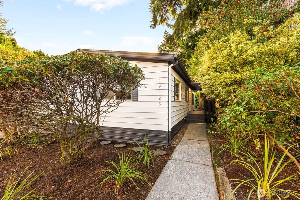 Photo of 19425 Hollyhills Drive NE, Bothell, WA 98011 (MLS # 2451030)