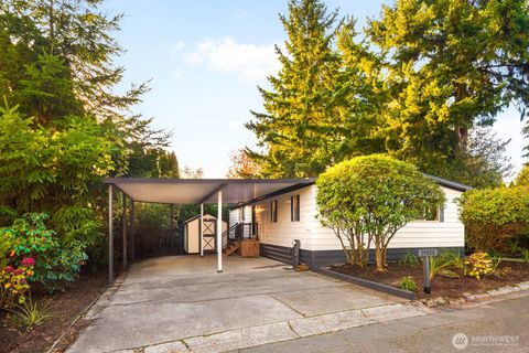 19425 Hollyhills Drive NE Bothell WA 98011