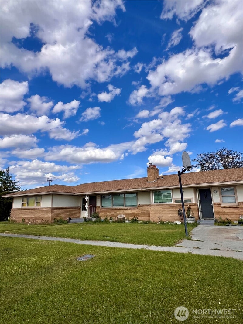 426 S Almira Avenue