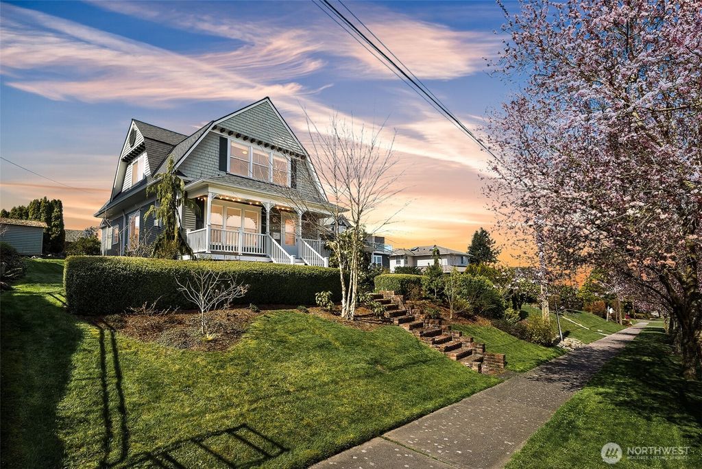 Photo of 3420 Federal Avenue, Everett, WA 98201 (MLS # 2351790)