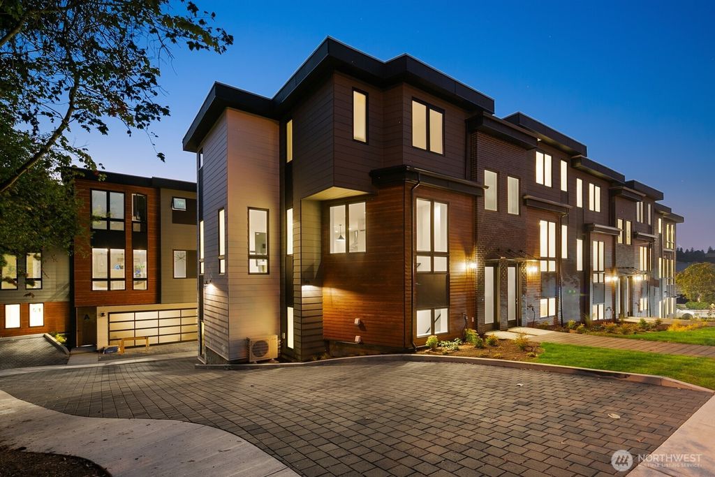 Photo of 117 6th Street #E, Kirkland, WA 98033 (MLS # 2331855)