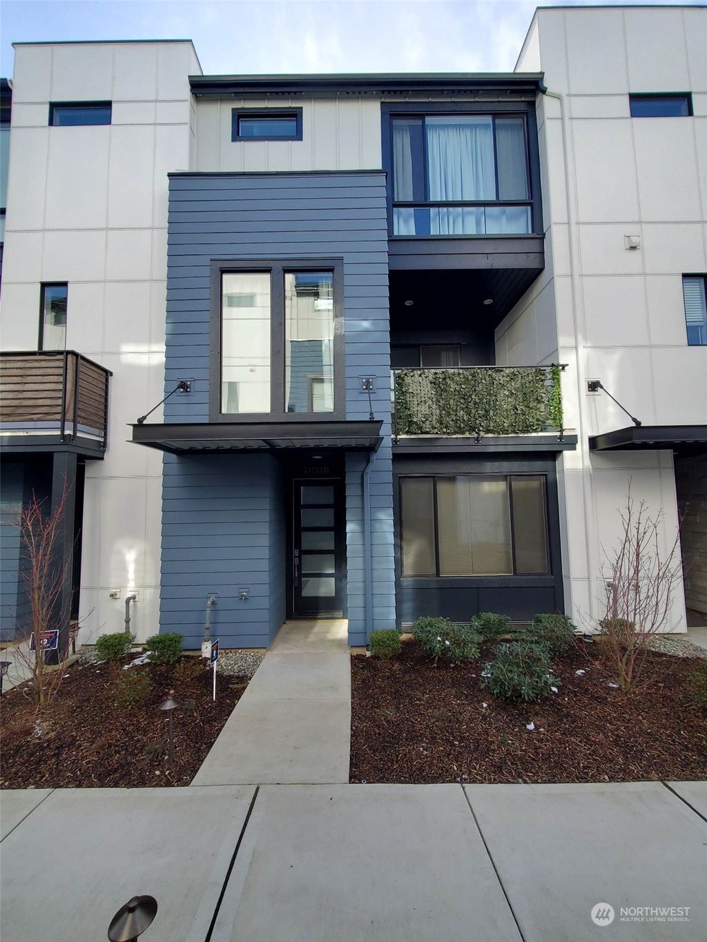 Photo of 21721 24th Avenue SE #D, Bothell, WA 98021 (MLS # 2198489)