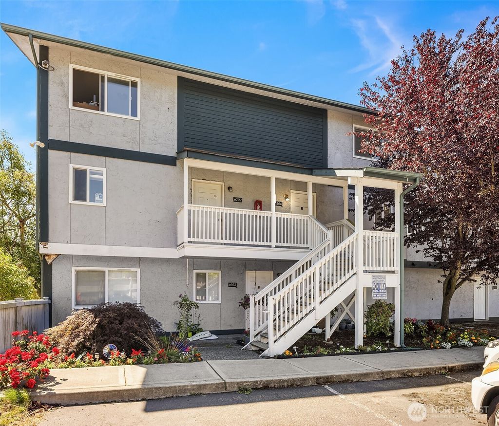 Photo of 8823 Holly Drive #M206, Everett, WA 98208 (MLS # 2424414)