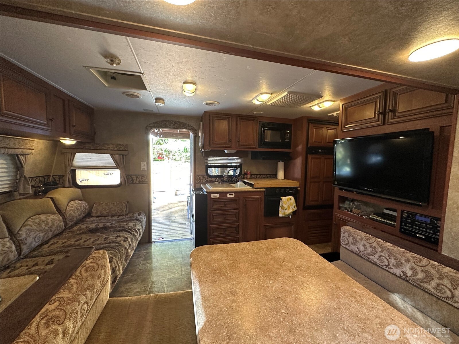 45017 Kachess Trail
