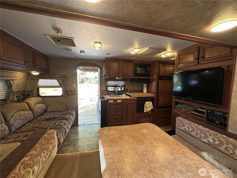 45017 Kachess Trail