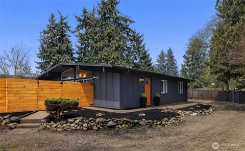 Photo of 35631 13th Avenue SW, Federal Way, WA 98023 (MLS # 2468902)