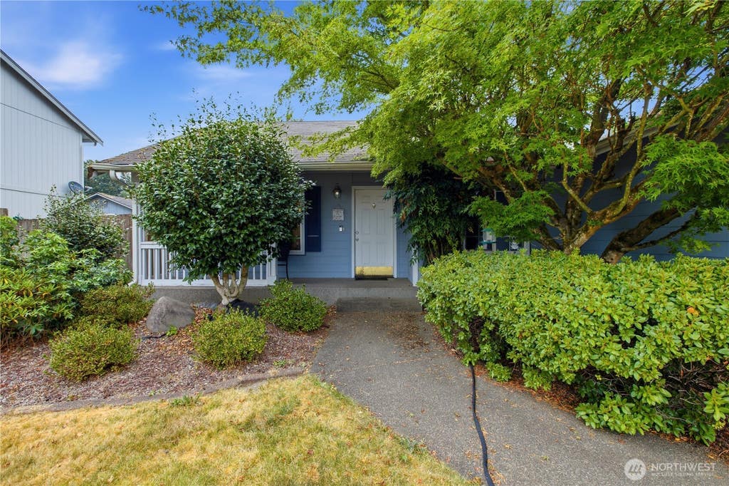 Photo of 20217 86th Avenue Ct E, Spanaway, WA 98387 (MLS # 2573999)