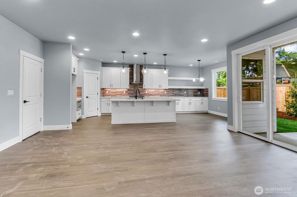 Photo of 14128 15th Avenue W, Lynnwood, WA 98087 (MLS # 2420236)