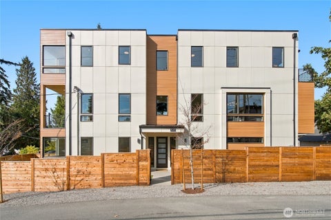 Photo of 542 N 104th Street, Seattle, WA 98133 (MLS # 2587226)