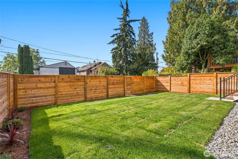 542 N 104th Street