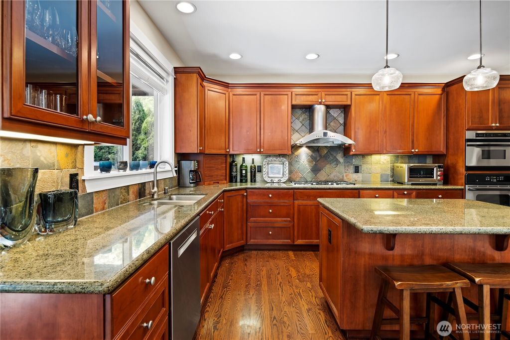 listing image 9366870964327123849