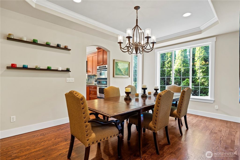 listing image 9367958496921089608