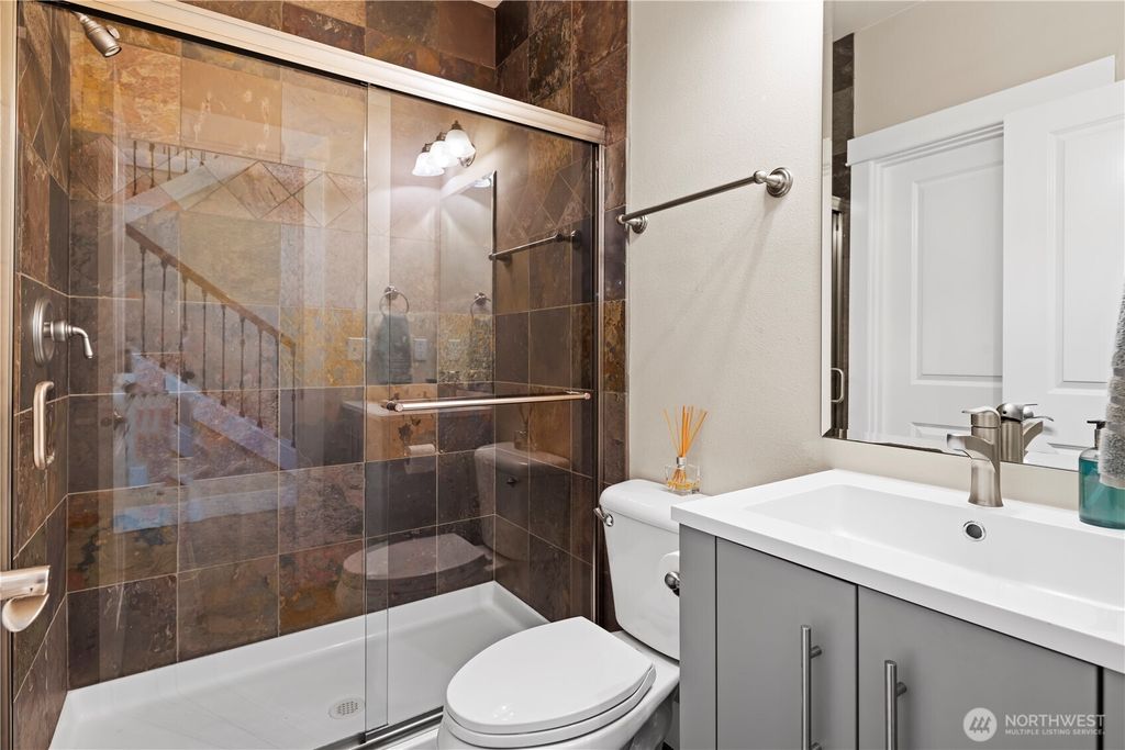 listing image 9362195065948462145