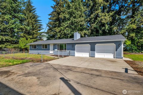 Photo of 12833 9th Avenue SW, Burien, WA 98146 (MLS # 2512511)