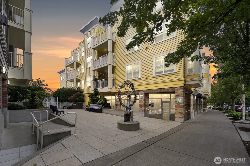Photo of 2901 NE Blakeley ST #401, Seattle, WA 98105 (MLS # 2592873)