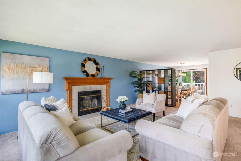 Photo of 6116 SE 35th Way, Auburn, WA 98092 (MLS # 2244222)