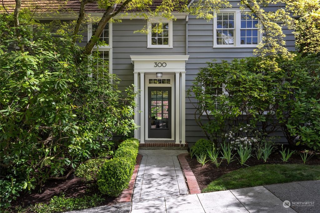 Photo of 300 36th Avenue E, Seattle, WA 98112 (MLS # 2227369)