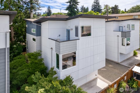 Photo of 6533 34th Avenue SW #B, Seattle, WA 98126 (MLS # 2540554)