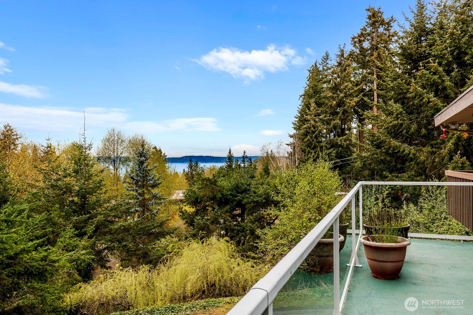 7413 Soundview Drive