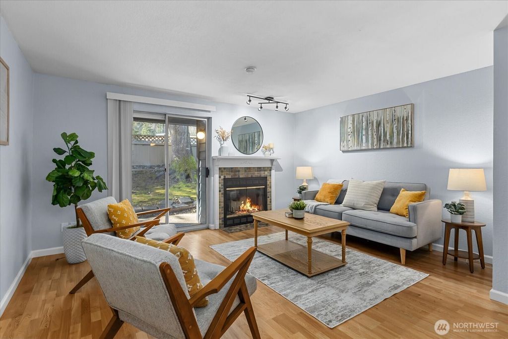 listing image 9362772364247333890