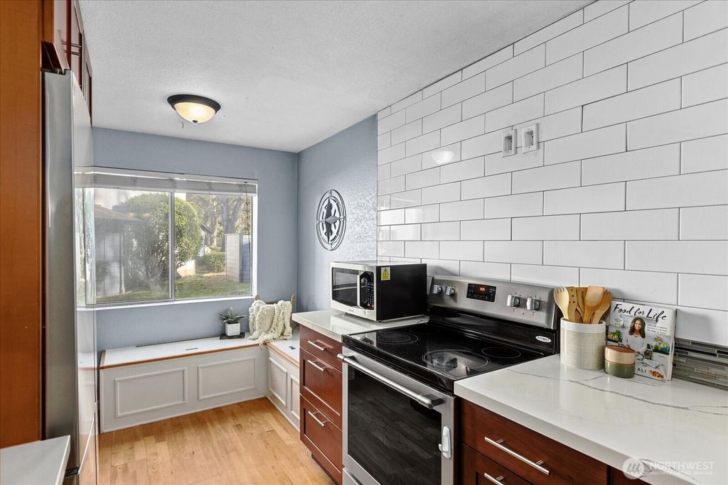 listing image 9360033433955319549