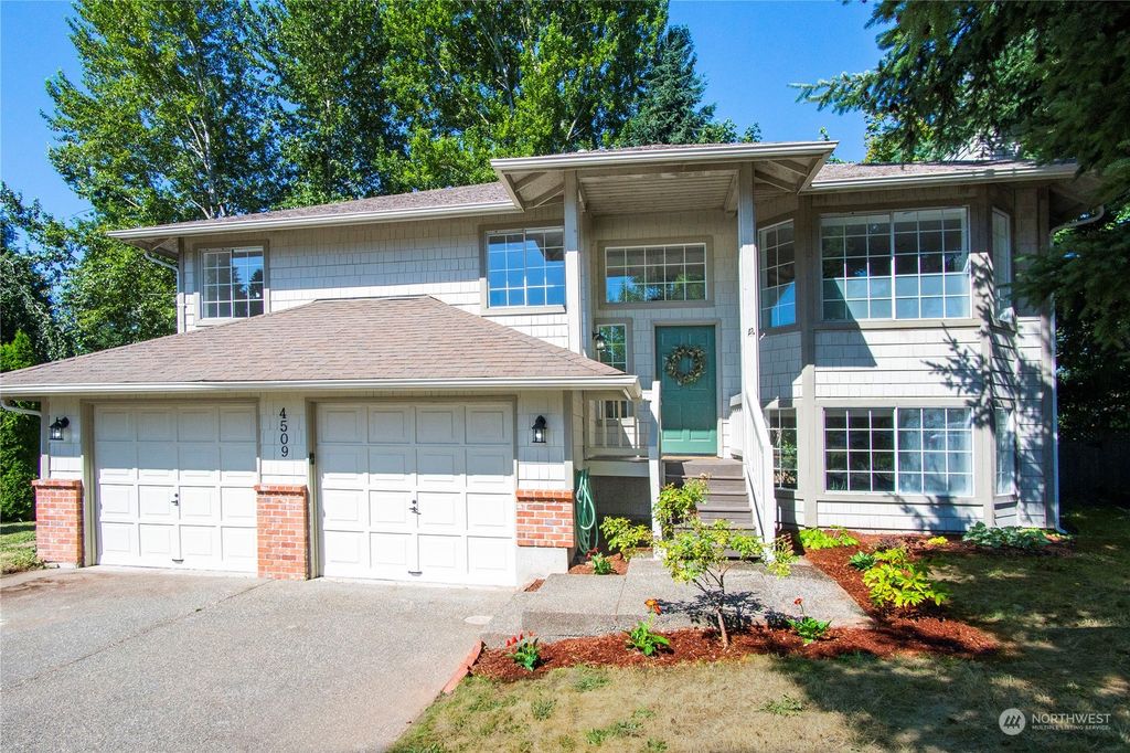 Photo of 4509 218th Street SW, Mountlake Terrace, WA 98043 (MLS # 2141495)