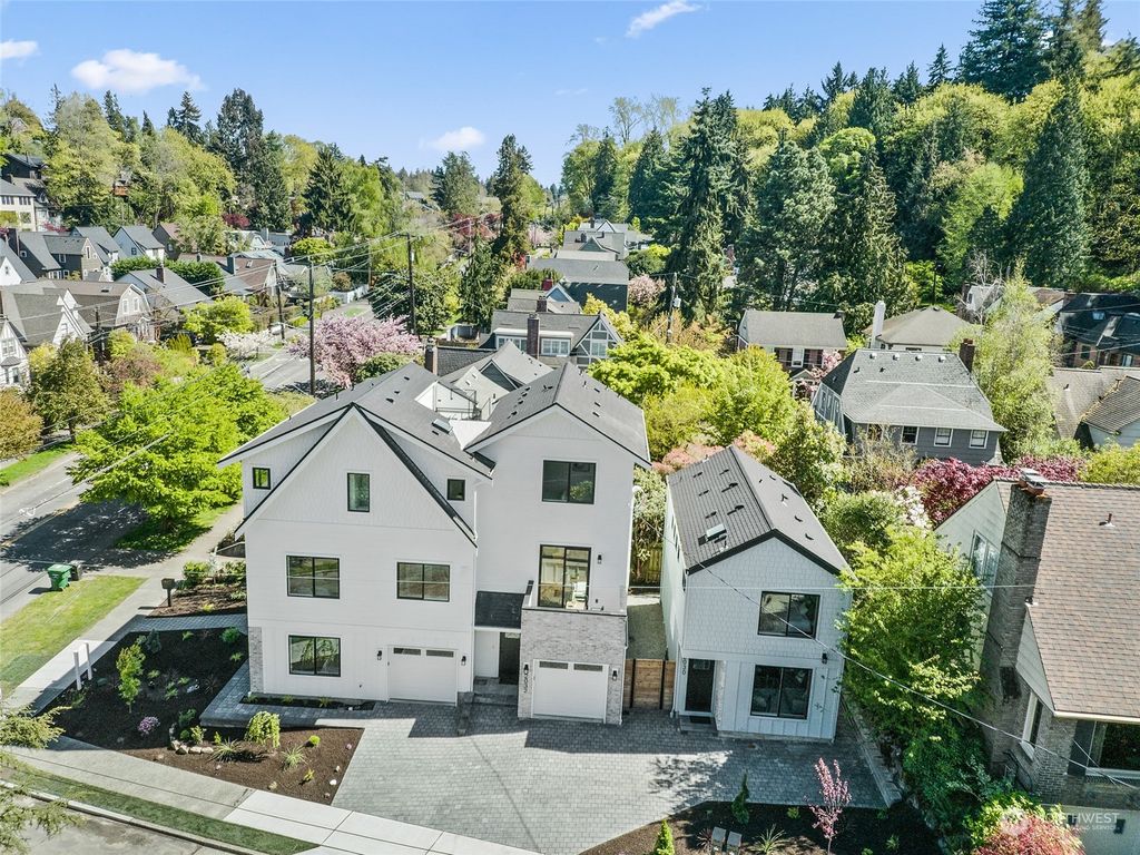 Photo of 2032 19th Avenue E, Seattle, WA 98112 (MLS # 2225086)