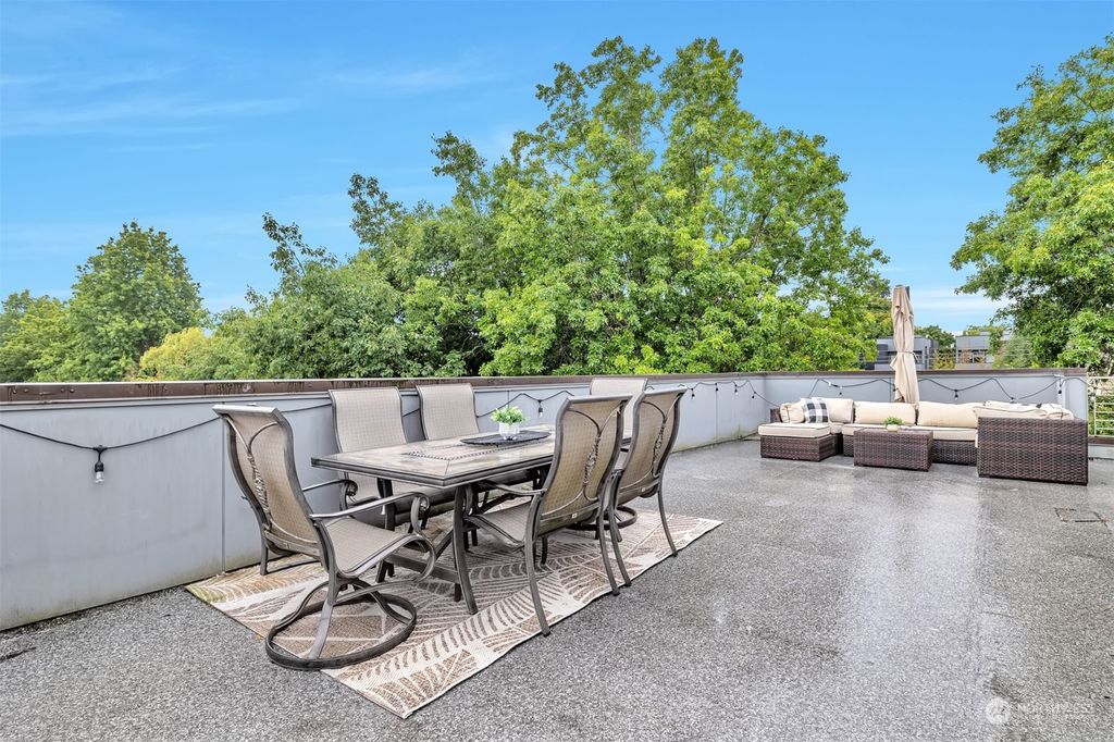 Photo of 512 26th Avenue S, Seattle, WA 98144 (MLS # 2149944)